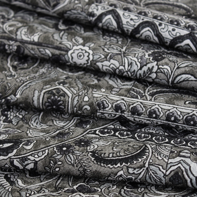 更紗柄 小紋 着尺 京友禅 伝統工芸証紙付き ― 鳳凰と異国文様が映える